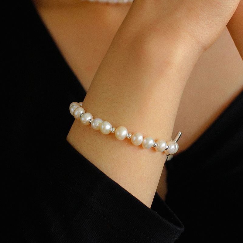 Trendy pearl bracelet