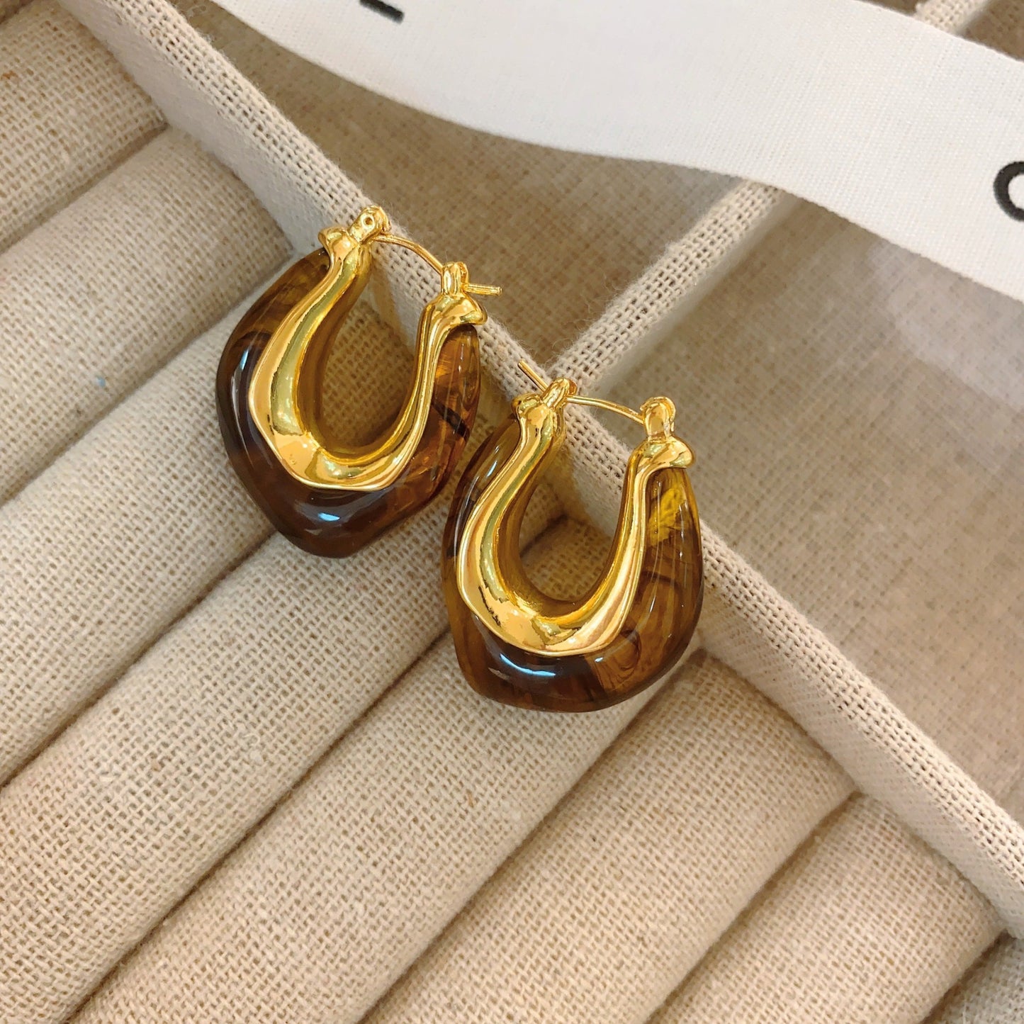 Amber earring