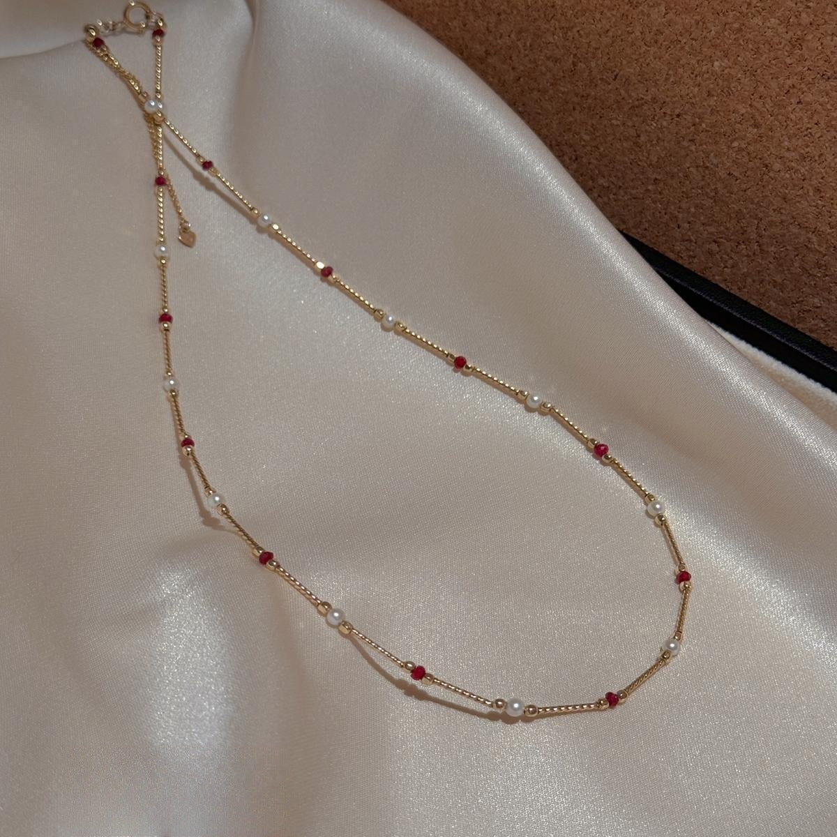 Rudy red necklace