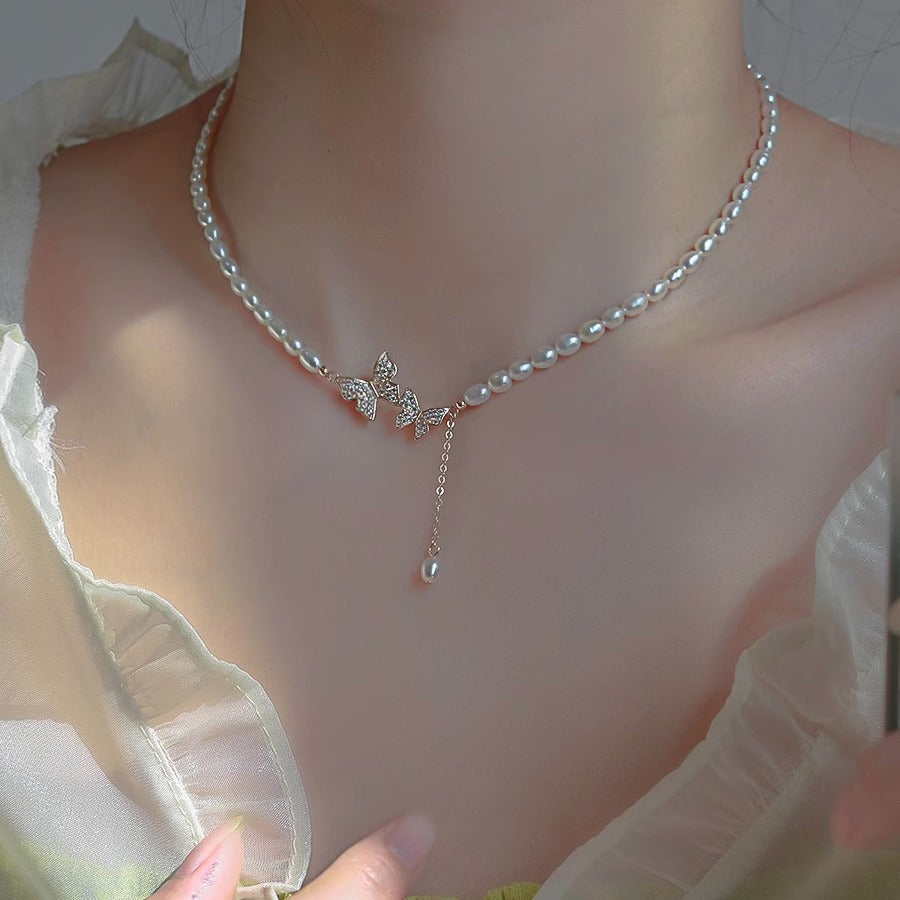 Butterfly chain pearl necklace